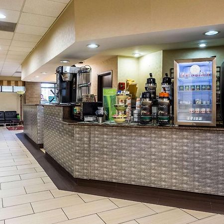 Quality Inn Tupelo Extérieur photo