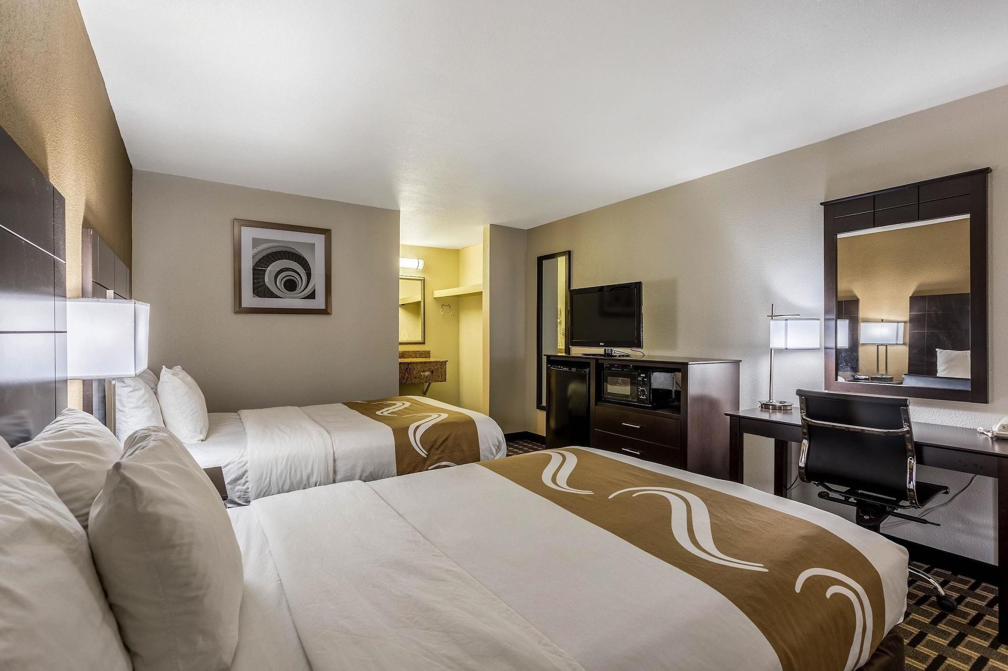 Quality Inn Tupelo Extérieur photo