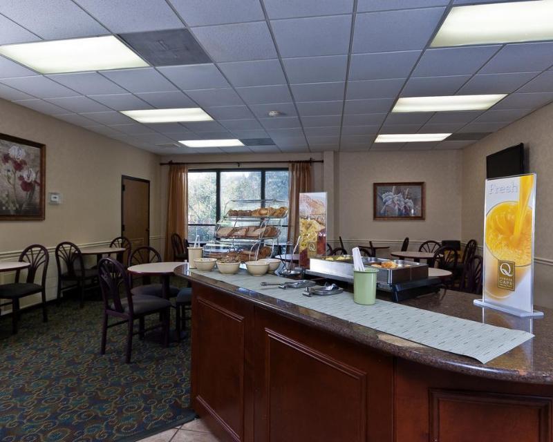 Quality Inn Tupelo Extérieur photo