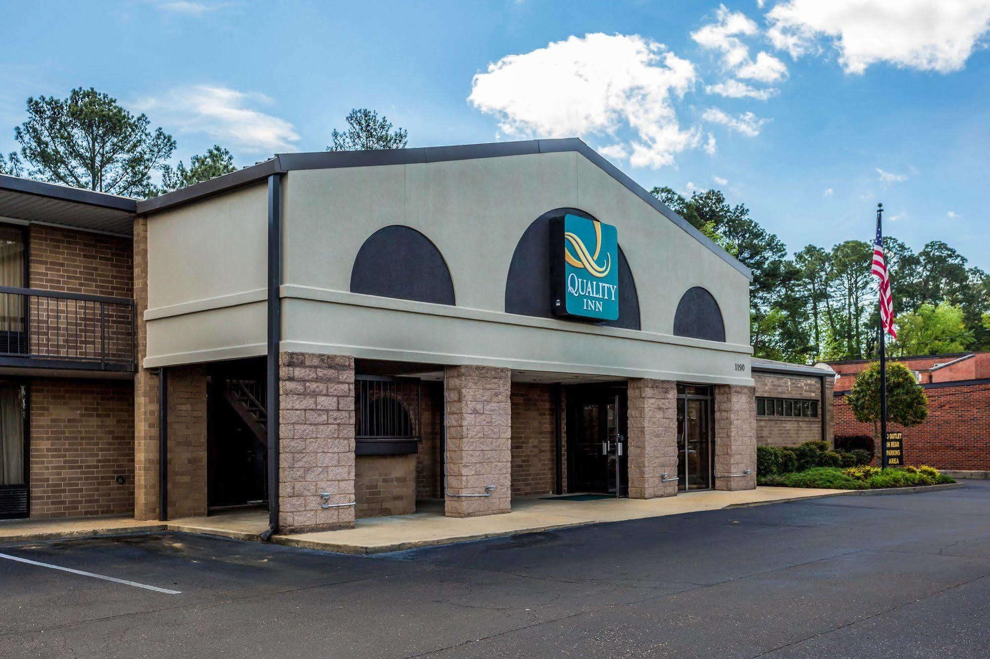 Quality Inn Tupelo Extérieur photo