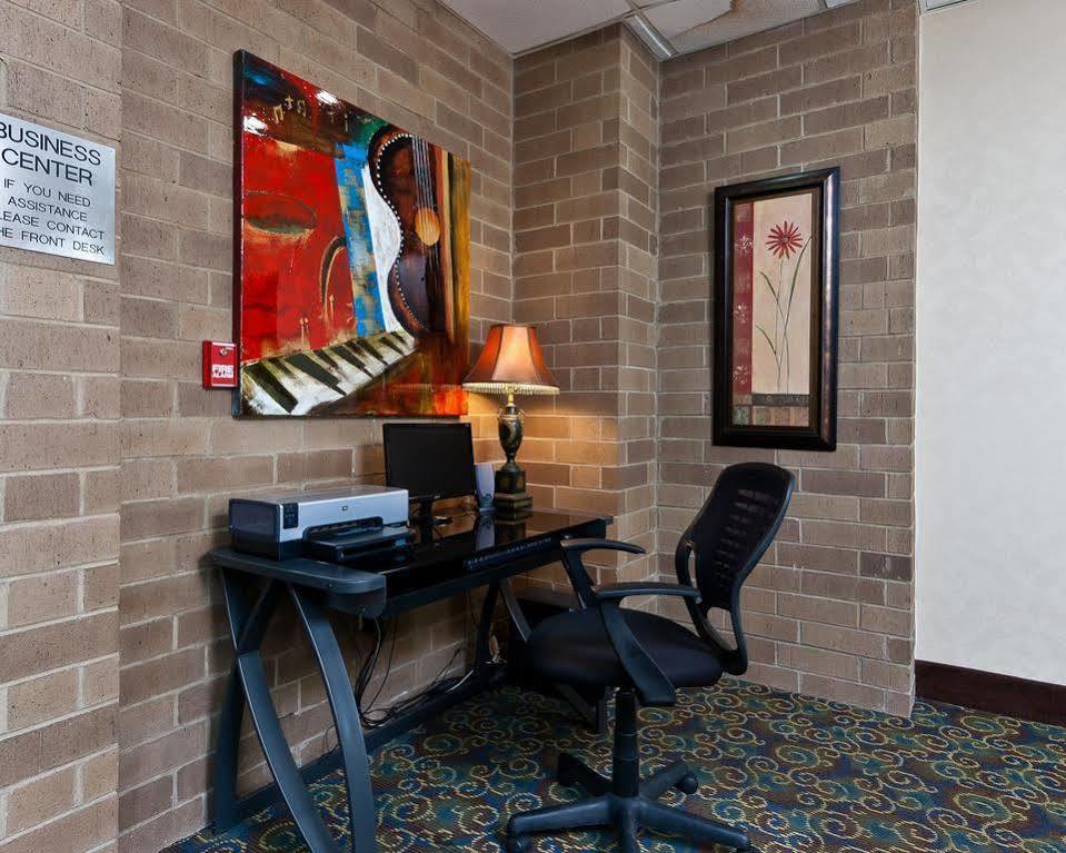 Quality Inn Tupelo Extérieur photo