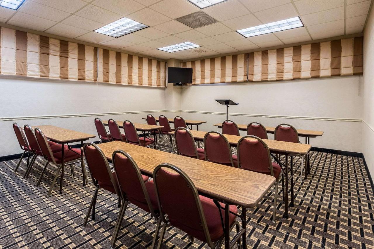 Quality Inn Tupelo Extérieur photo