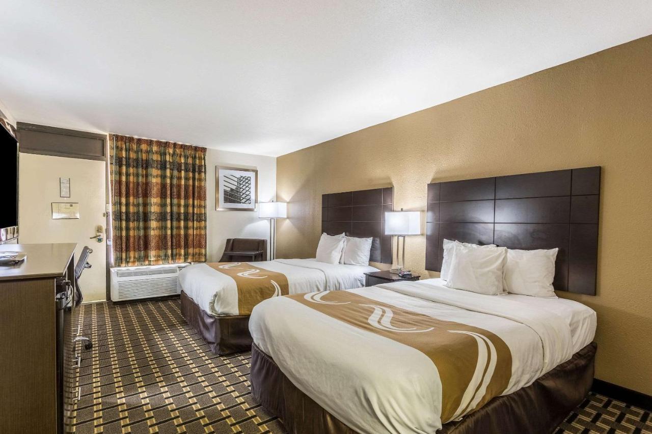 Quality Inn Tupelo Extérieur photo